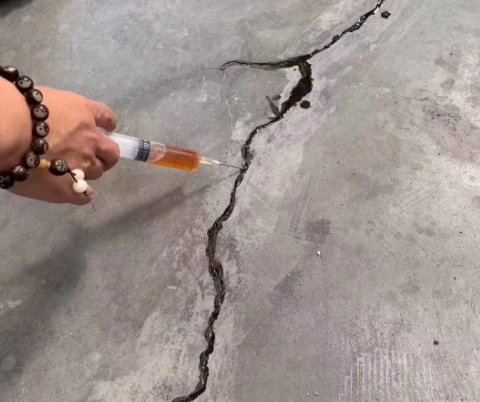 荥阳混凝土裂缝修补技术详解​